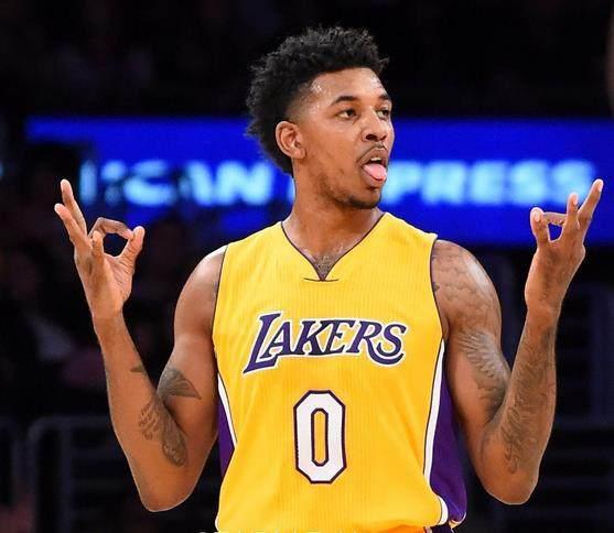 在这场关于 在这场关于