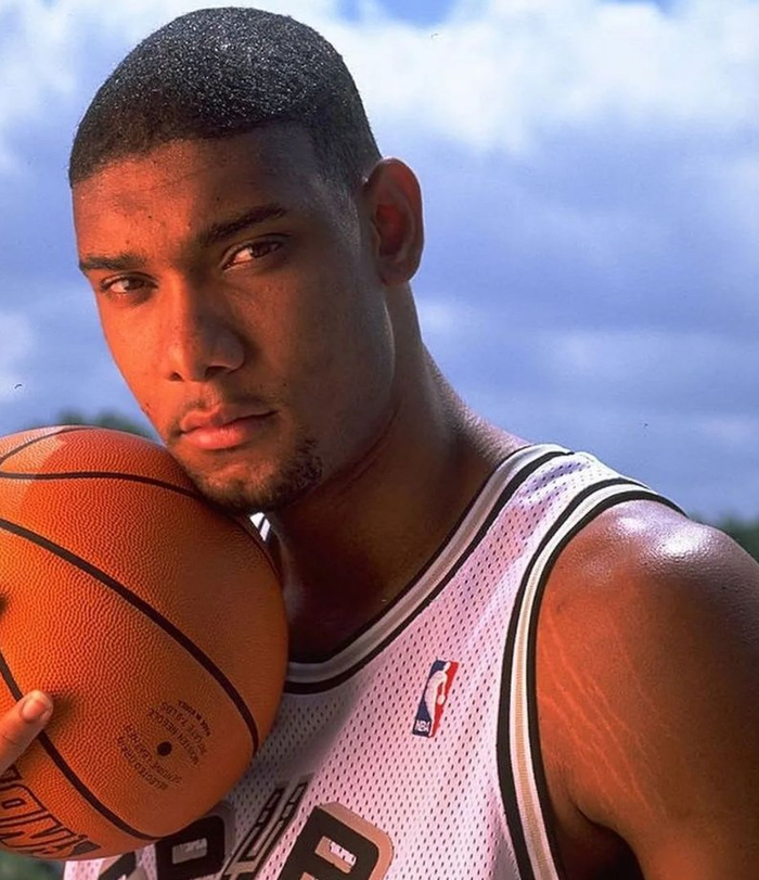 以某热门新 以某热门新