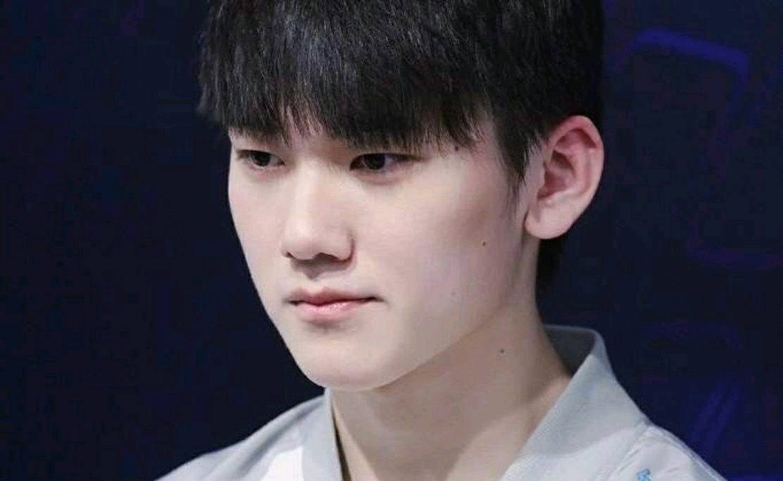 蒙德争夺佩 蒙德争夺佩